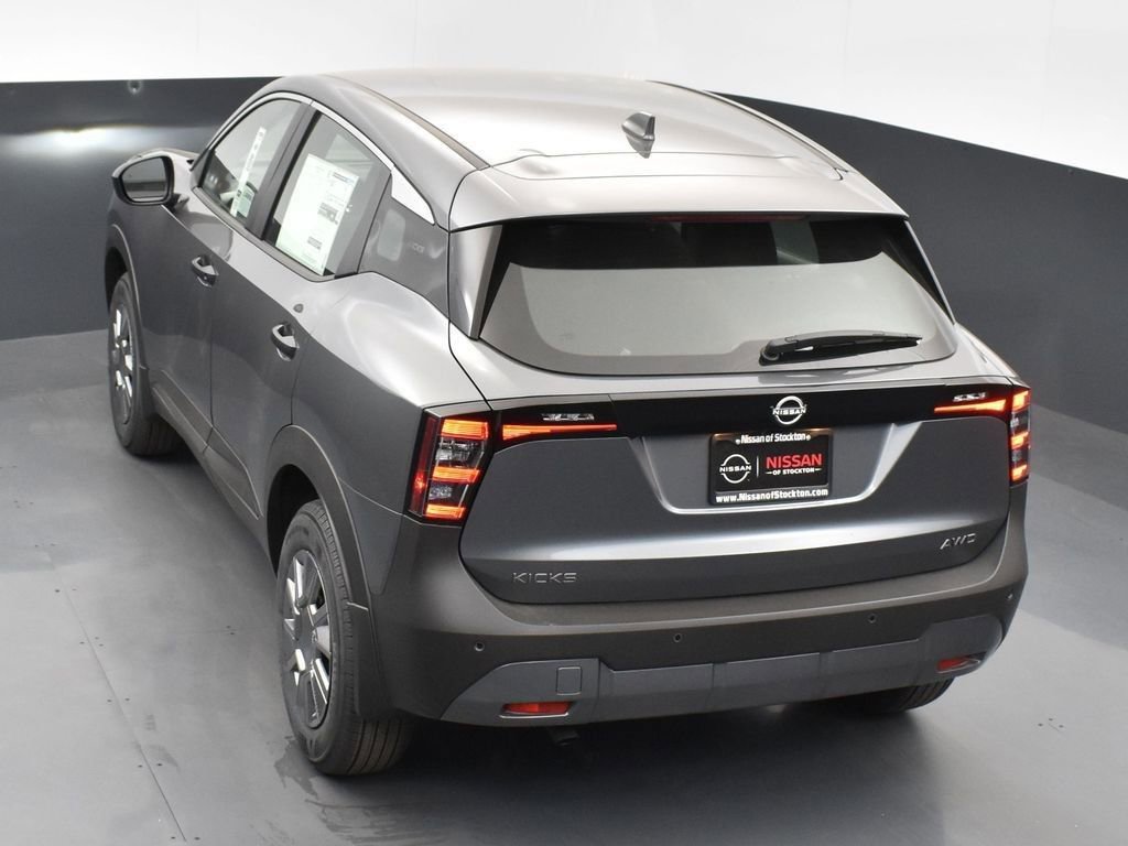 Used 2025 Nissan Kicks S image 47