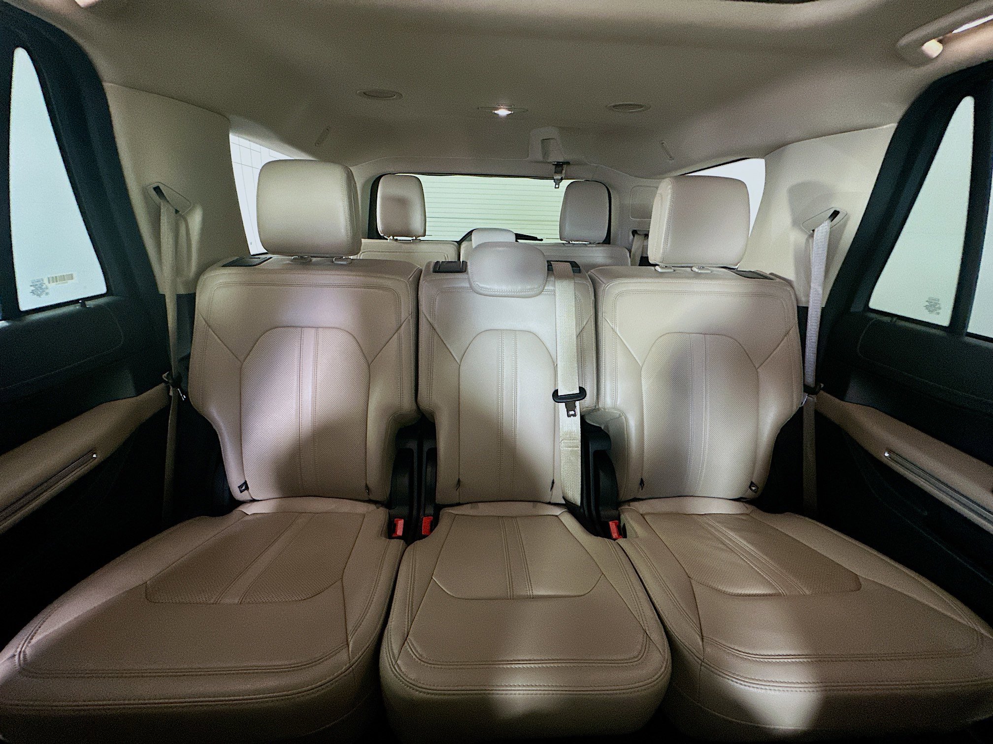 Used 2024 Ford Expedition Limited image 30