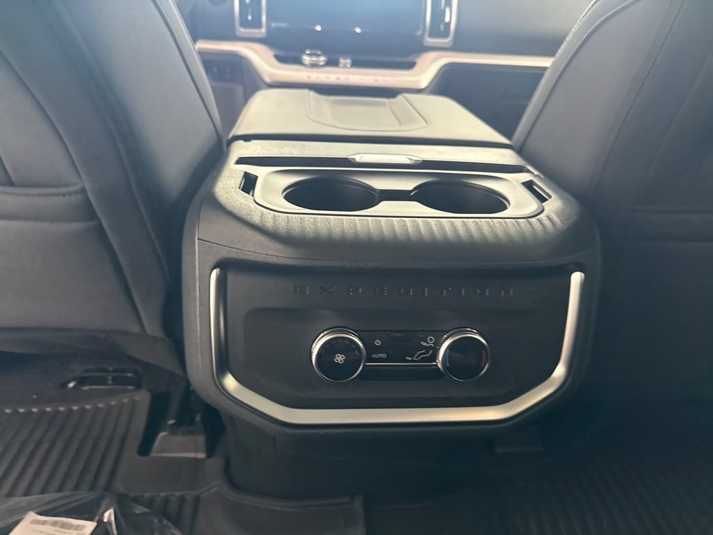 New 2027 Ford Expedition Max Active RWD image 18