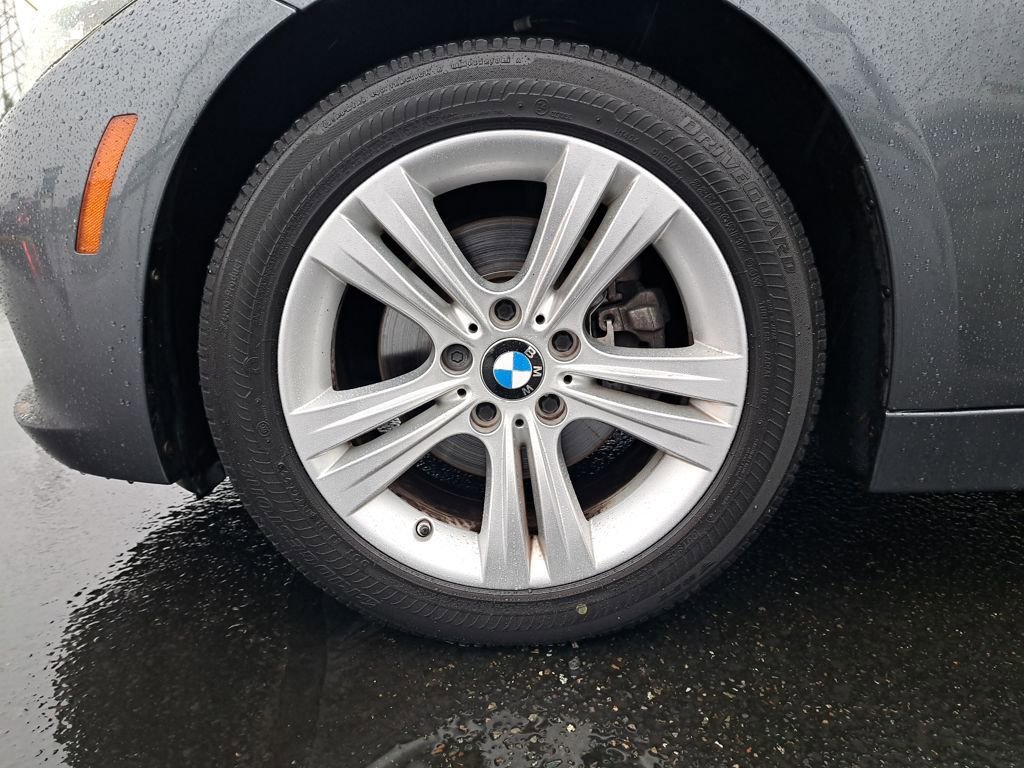 Used 2017 BMW 330i Sedan image 10