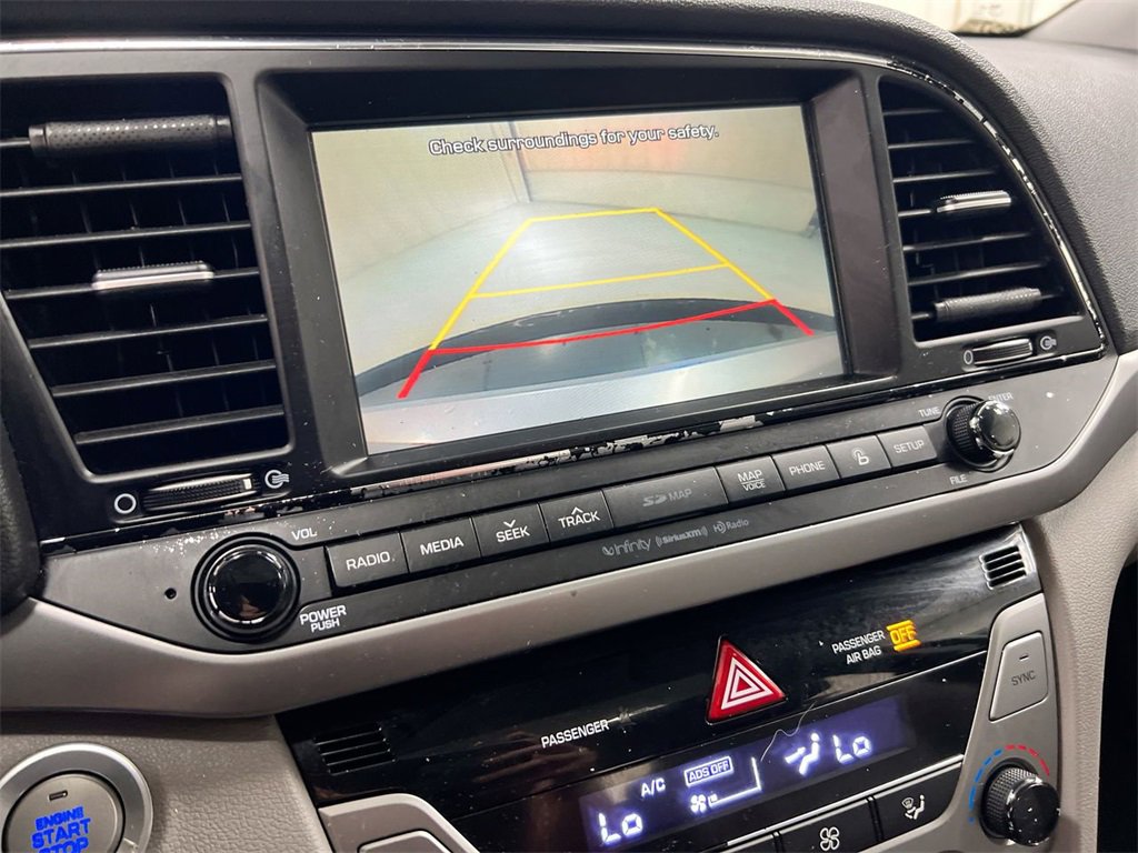 Used 2017 Hyundai Elantra Limited w/ Limited Tech Package 04 image 15