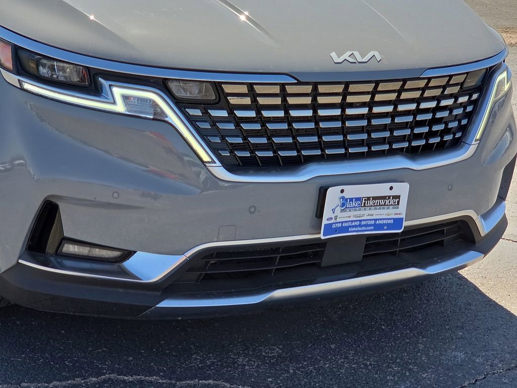 Used 2022 Kia Carnival SX image 9