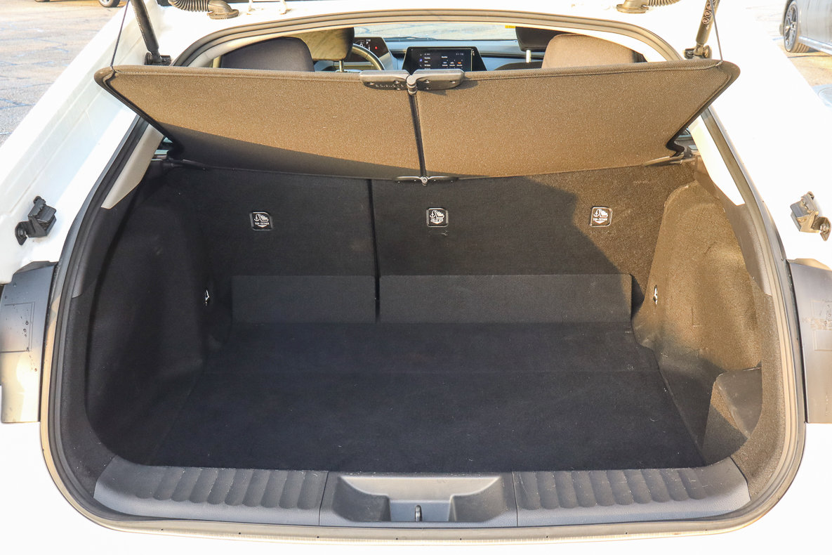 Used 2024 Toyota Prius LE image 9