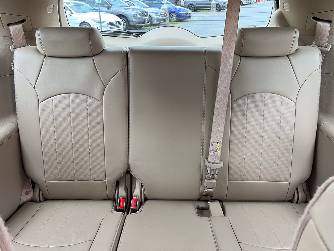 Used 2012 Buick Enclave Premium AWD/4WD image 32