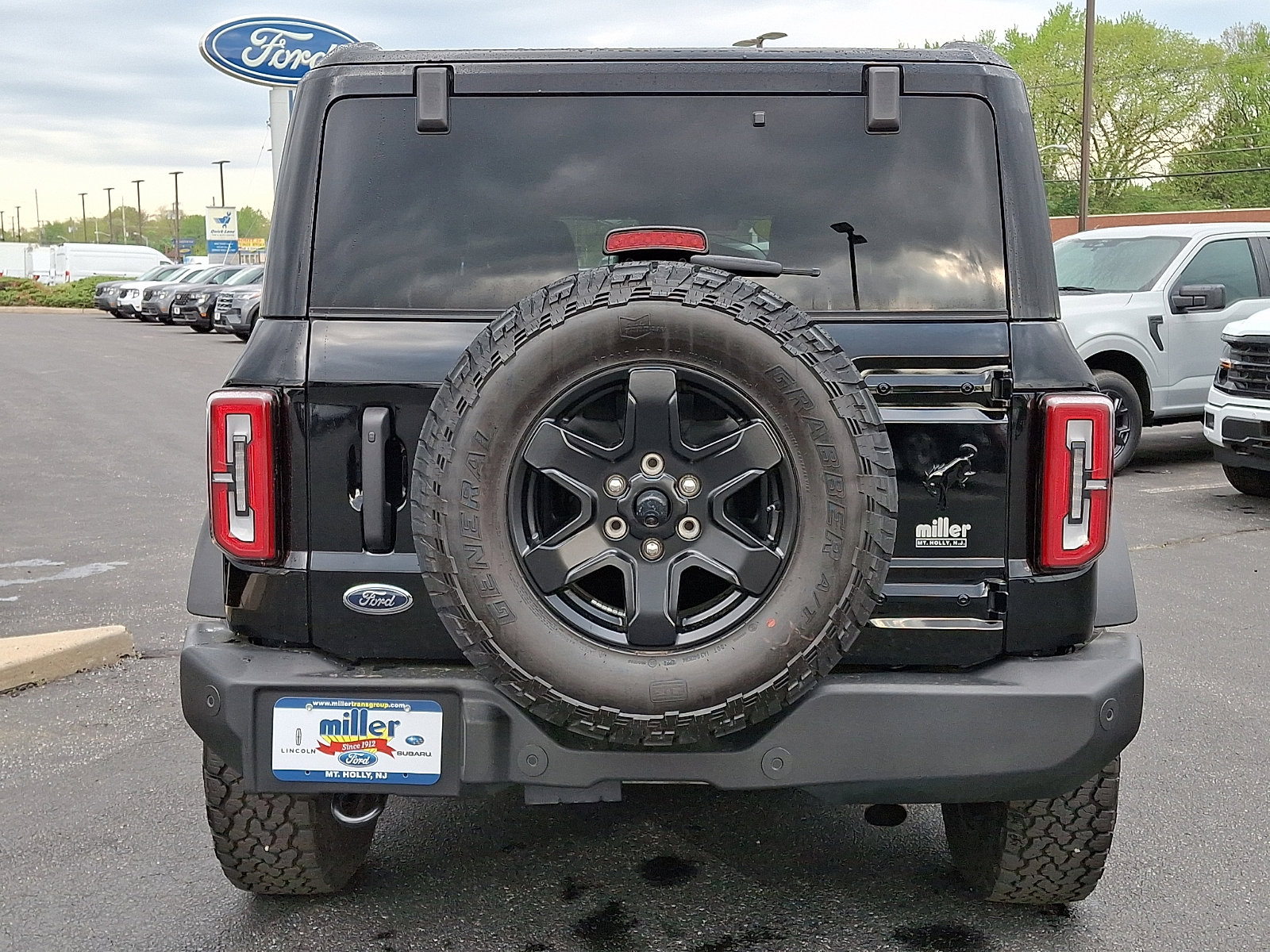 Used 2025 Ford Bronco Outer Banks AWD/4WD image 5