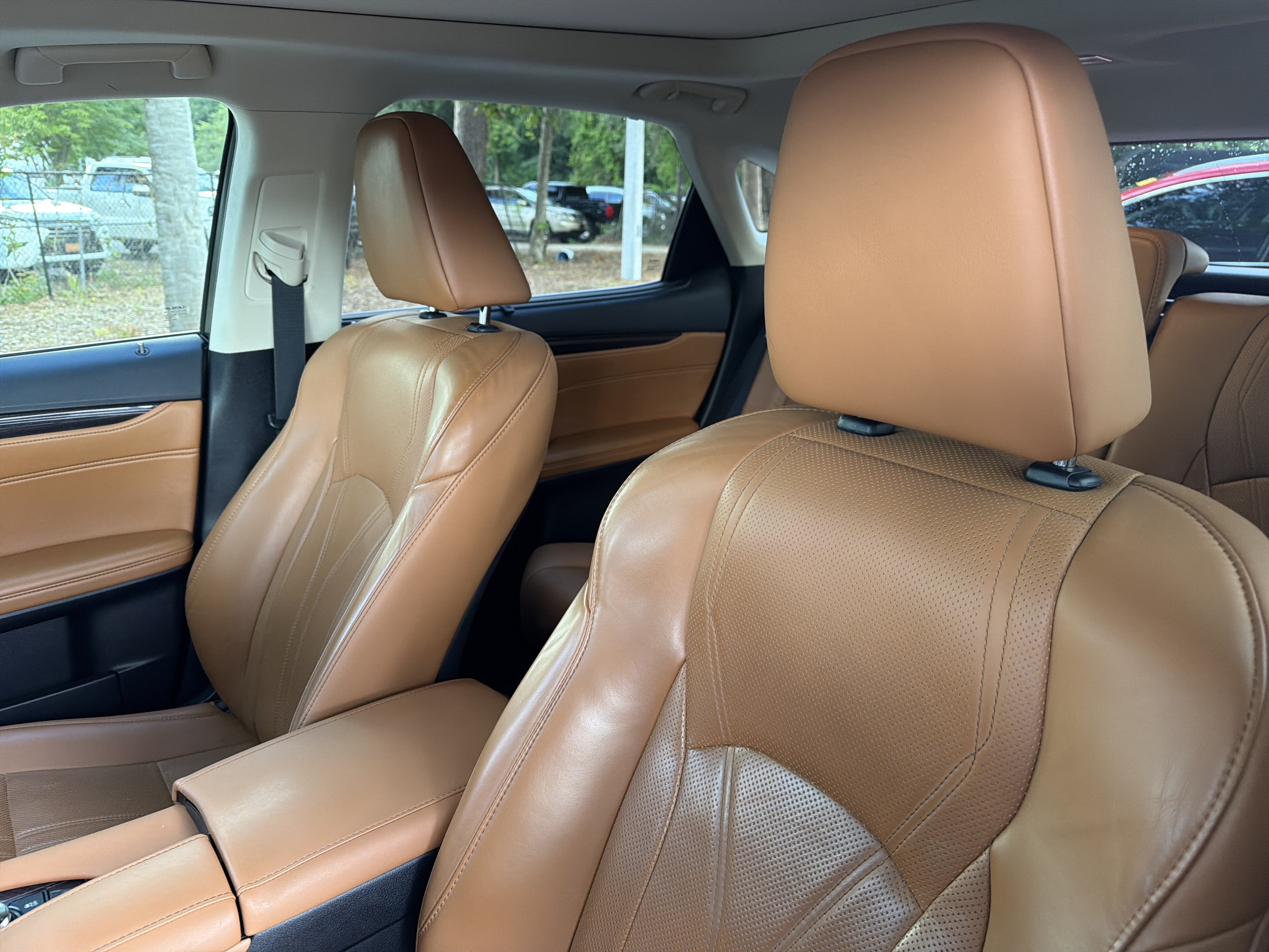 Used 2021 Lexus RX 350 FWD w/ Luxury Package image 18