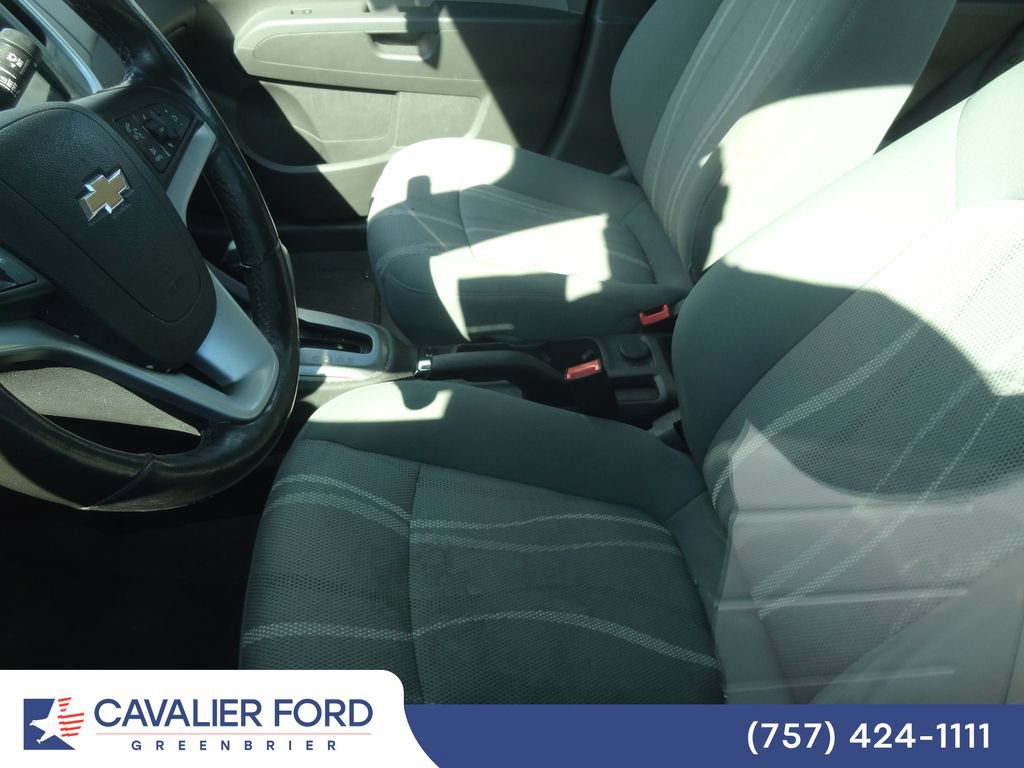 Used 2018 Chevrolet Sonic LT w/ Convenience Package FWD image 7