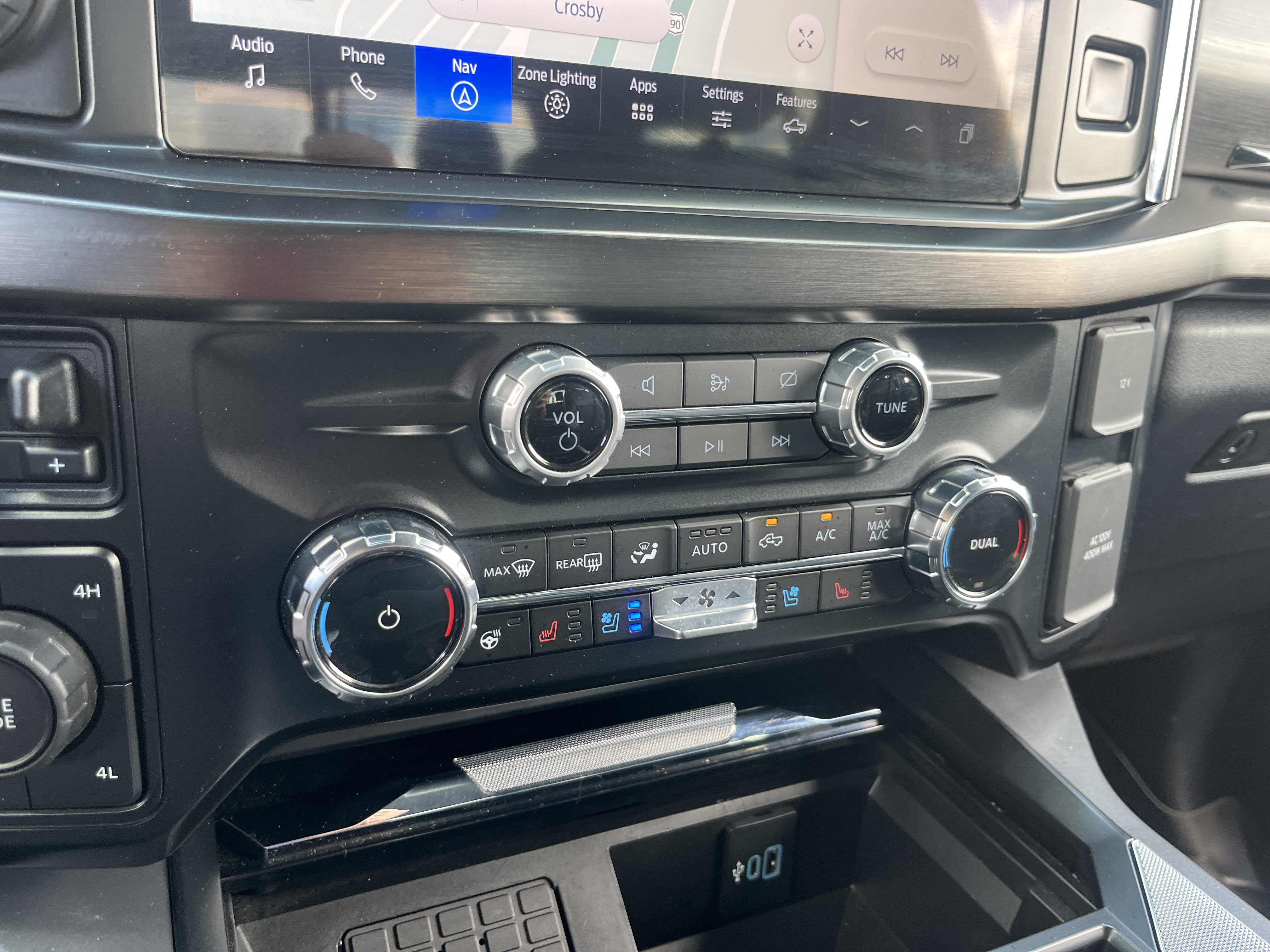 Used 2024 Ford F350 Lariat w/ Lariat Ultimate Package image 29