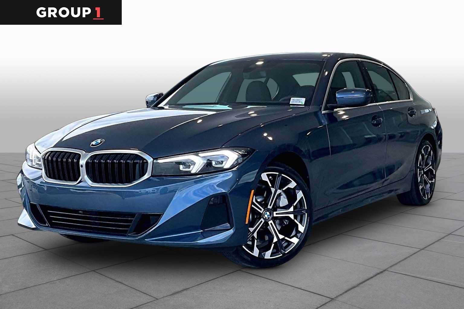 Used 2026 BMW 330i Sedan RWD image 1