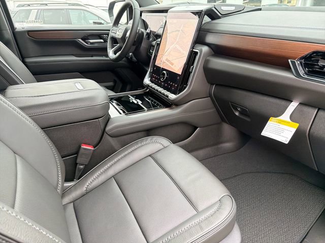New 2026 GMC Yukon XL Denali w/ Sun & Power Step Package AWD/4WD image 21