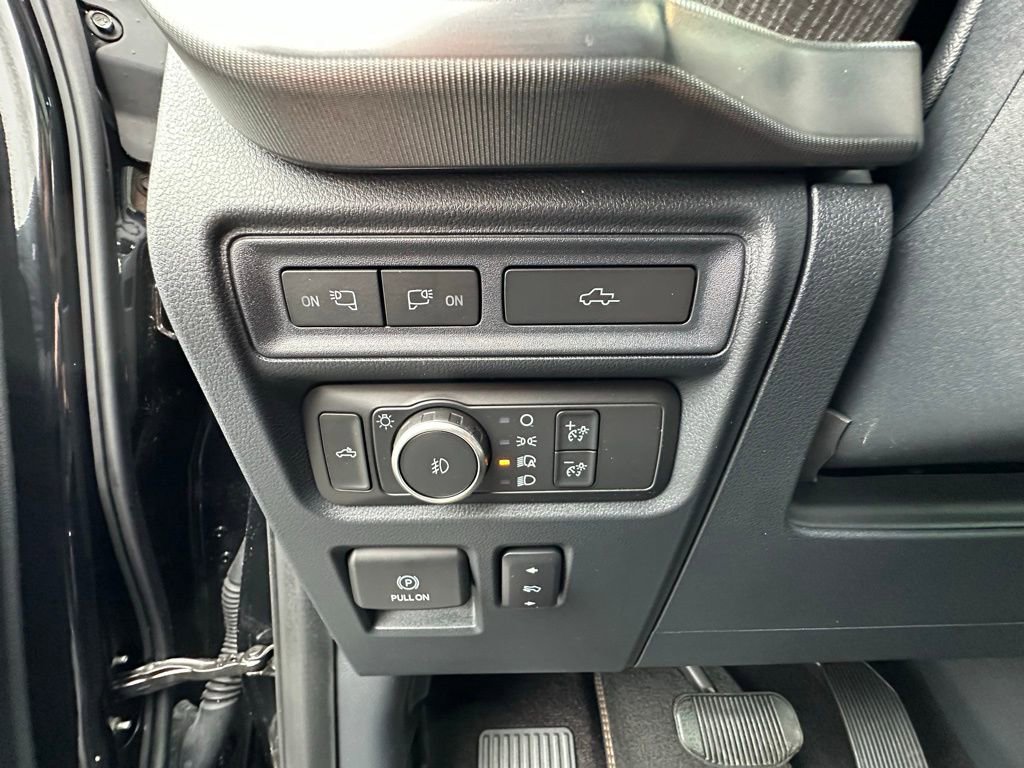 Used 2021 Ford F150 Platinum image 4
