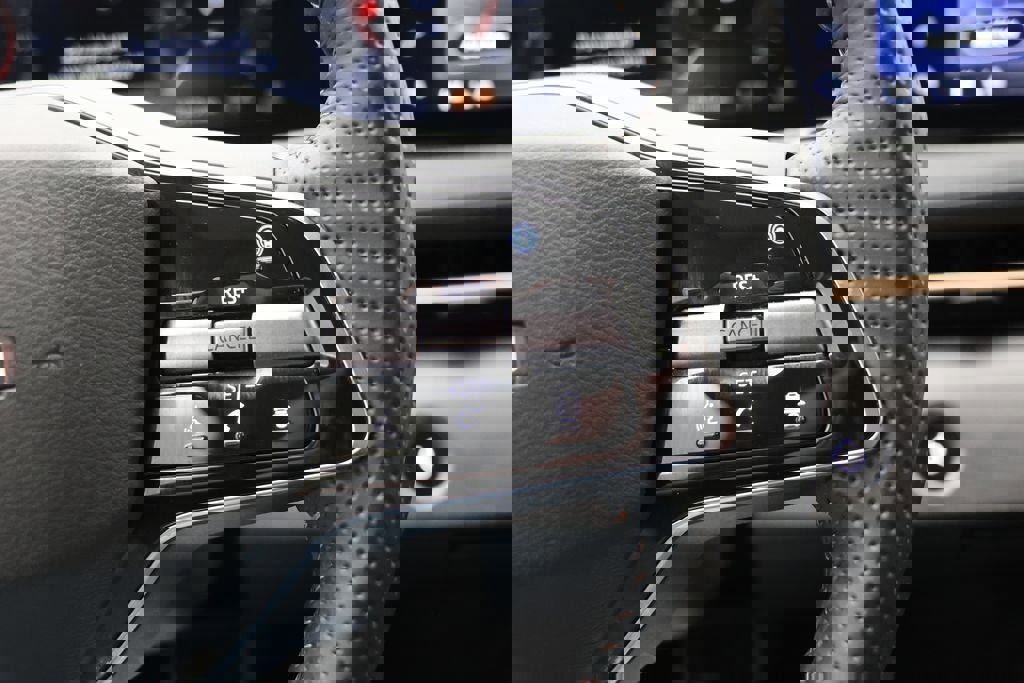 Used 2024 Nissan Ariya AWD image 21