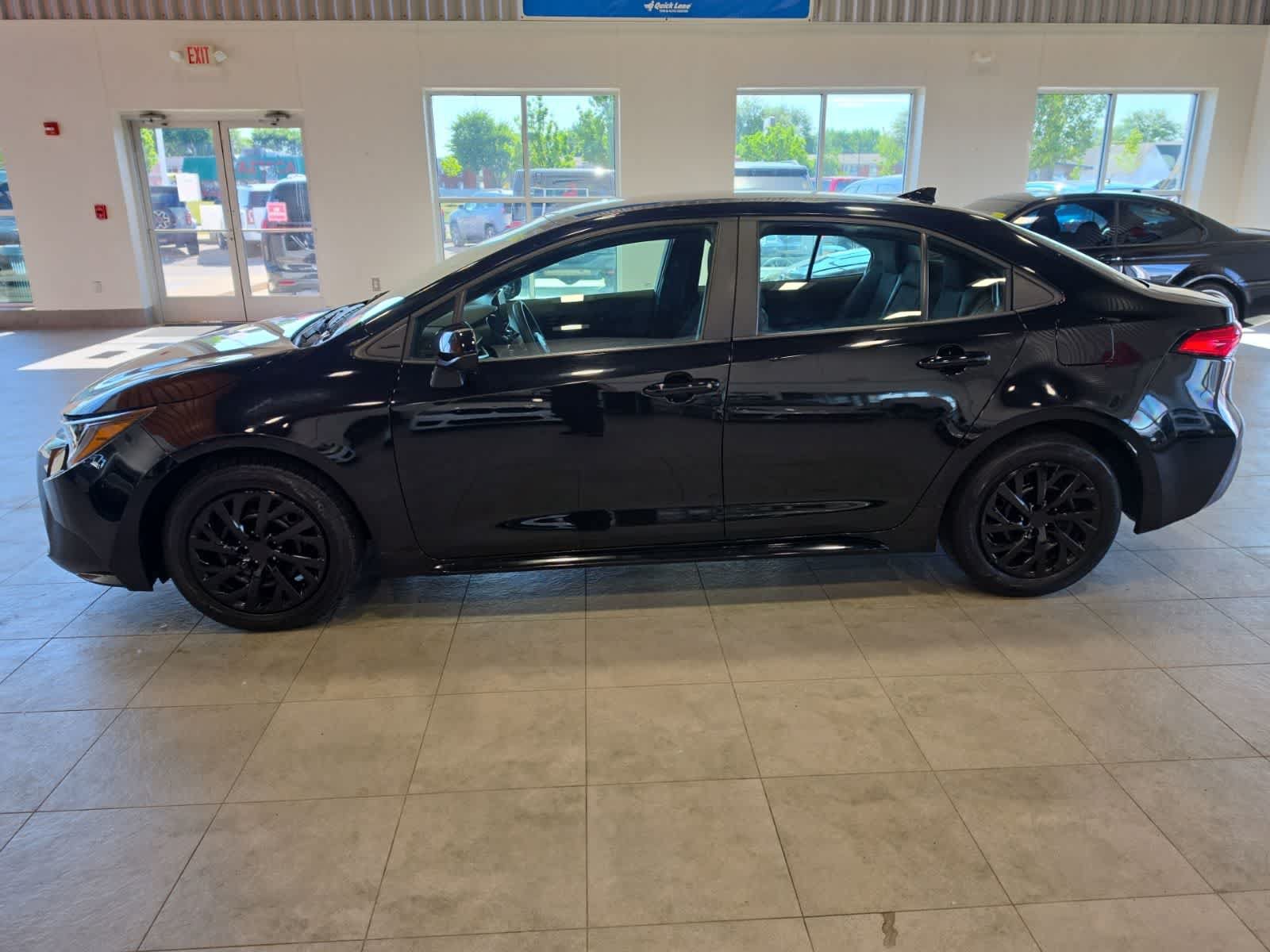 Used 2024 Toyota Corolla LE FWD image 12