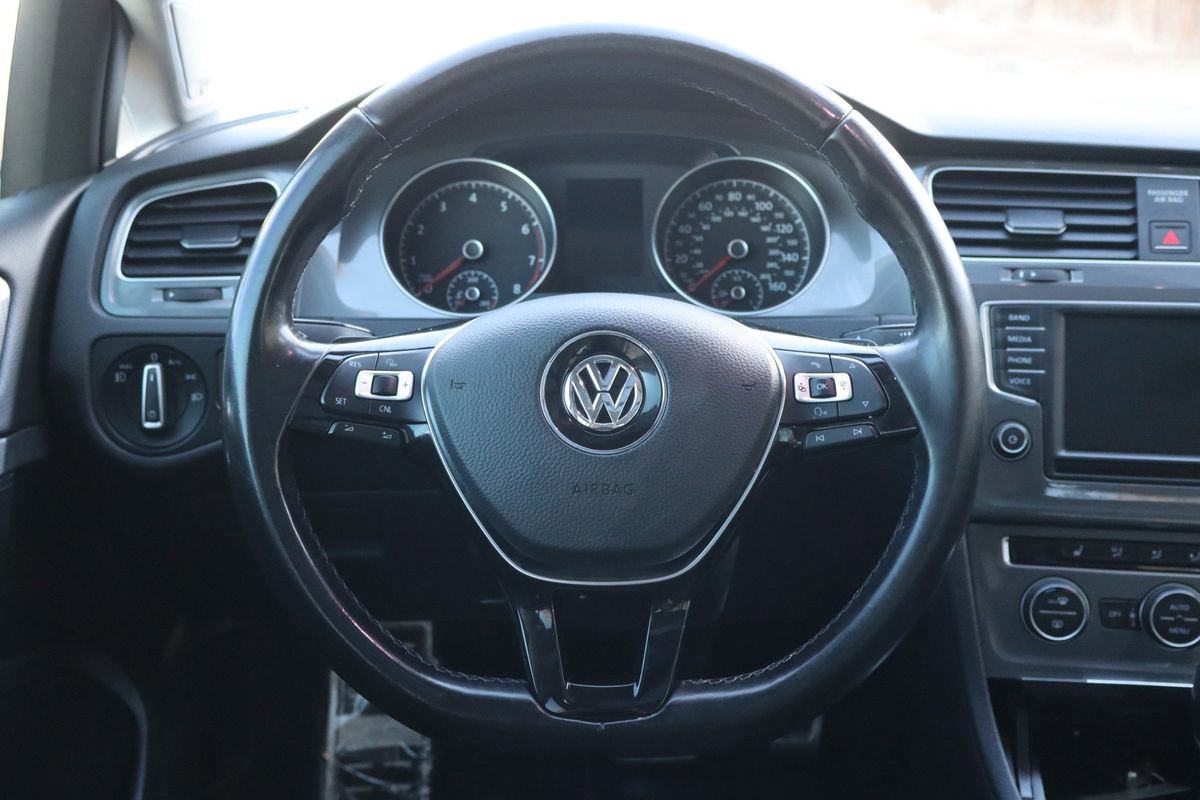 Used 2017 Volkswagen Golf Alltrack SEL image 18