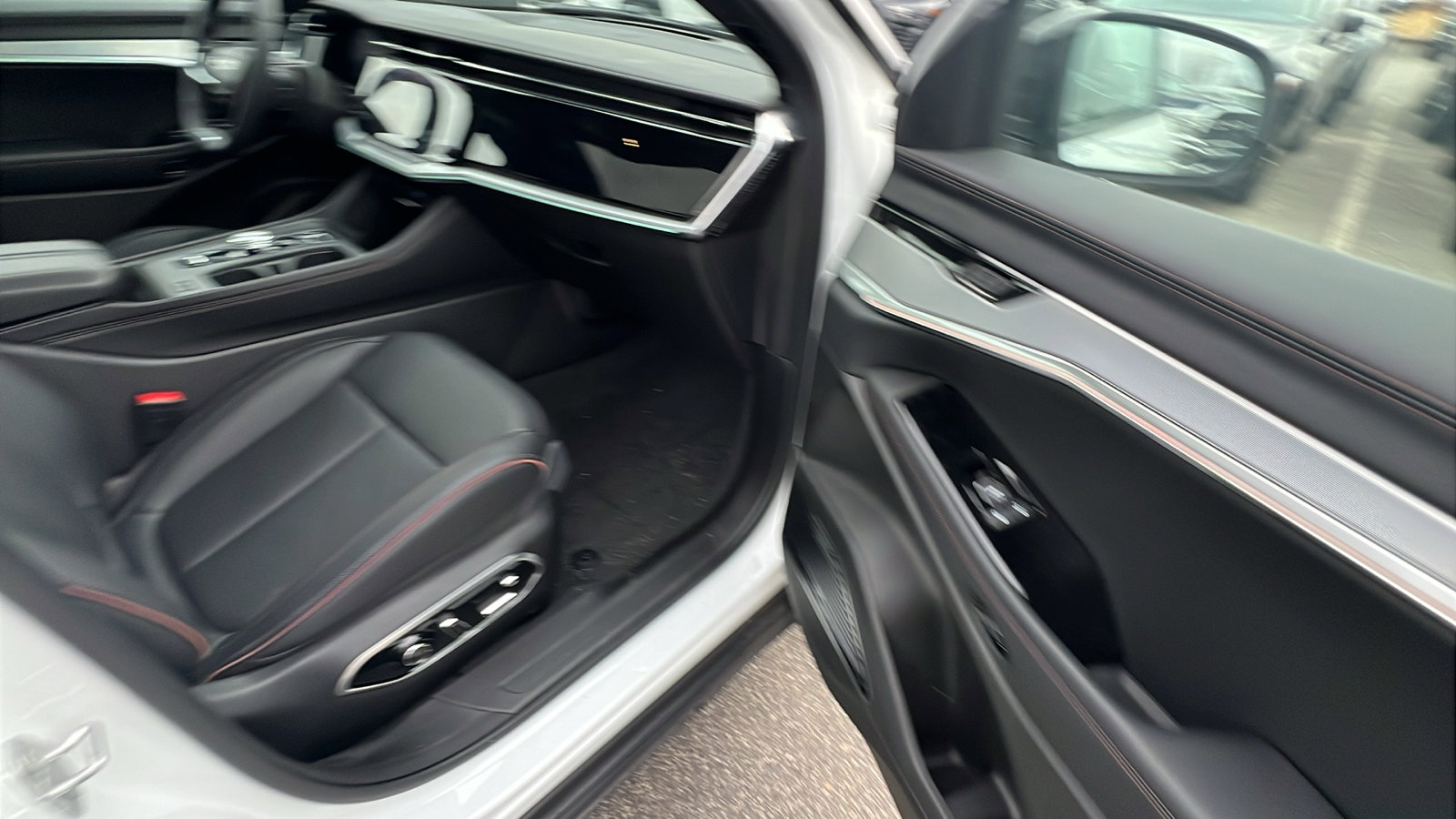 Used 2024 Jeep Wagoneer Launch Edition image 21