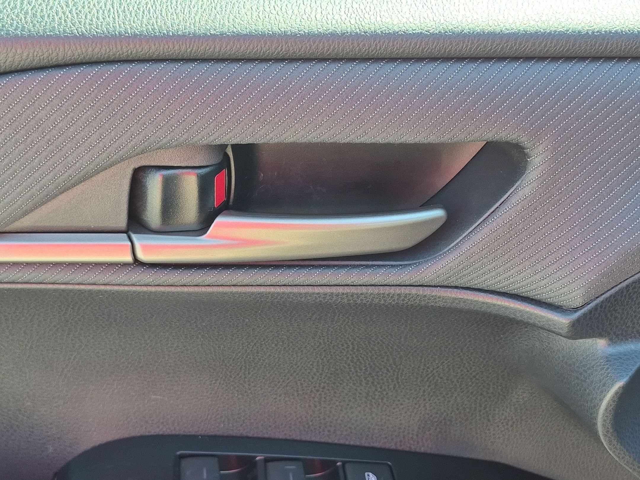 Used 2025 Toyota Camry SE FWD image 13