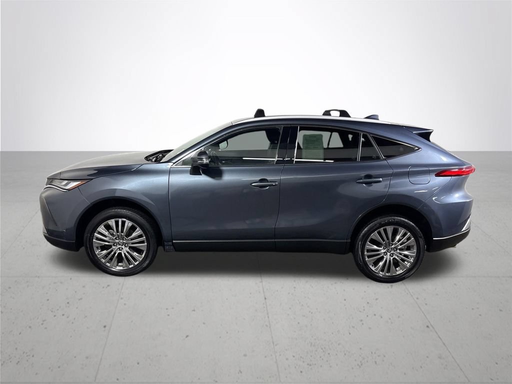 Used 2023 Toyota Venza XLE AWD/4WD image 9