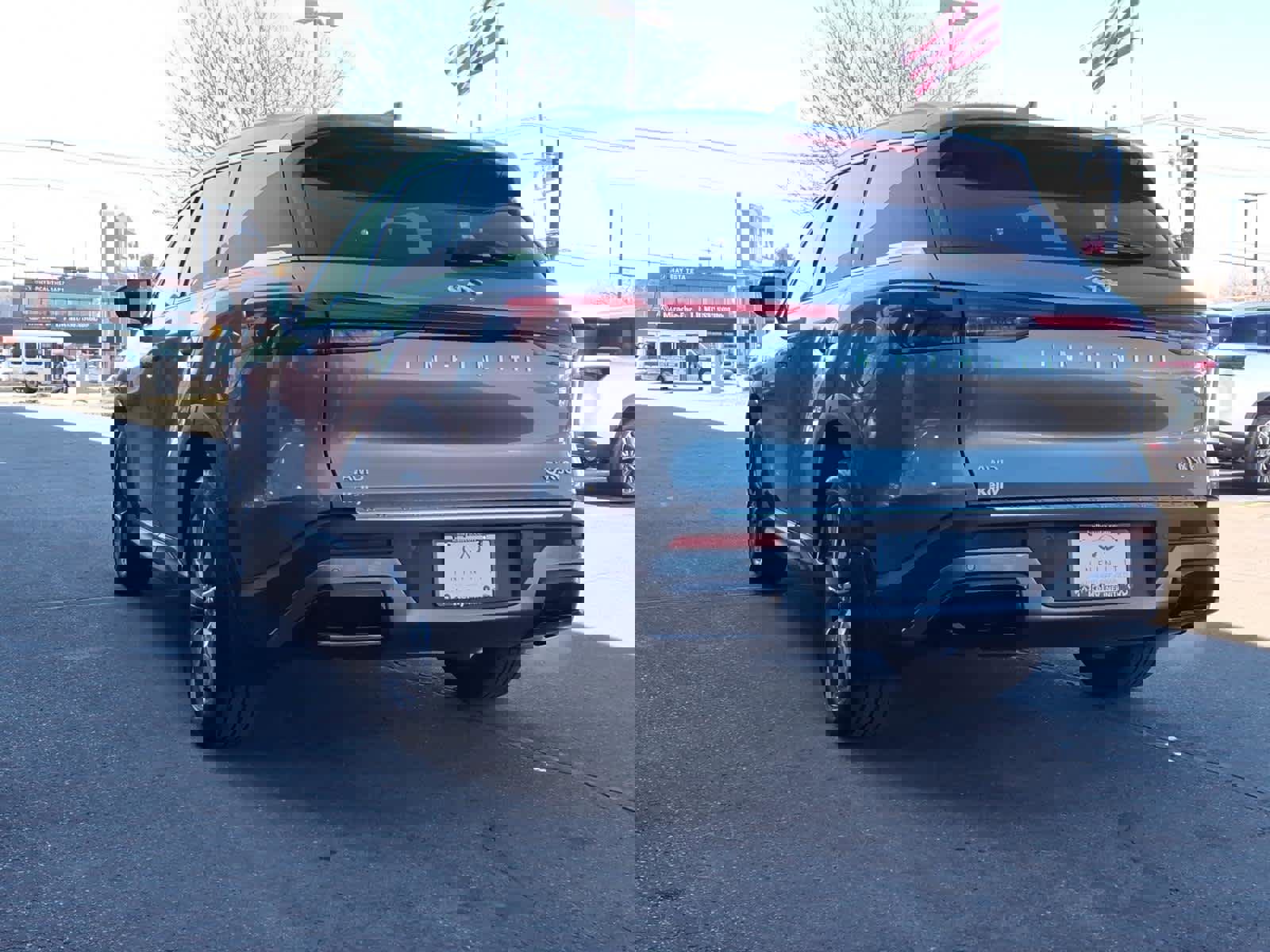 Certified 2023 INFINITI QX60 Luxe w/ Cargo Package image 6