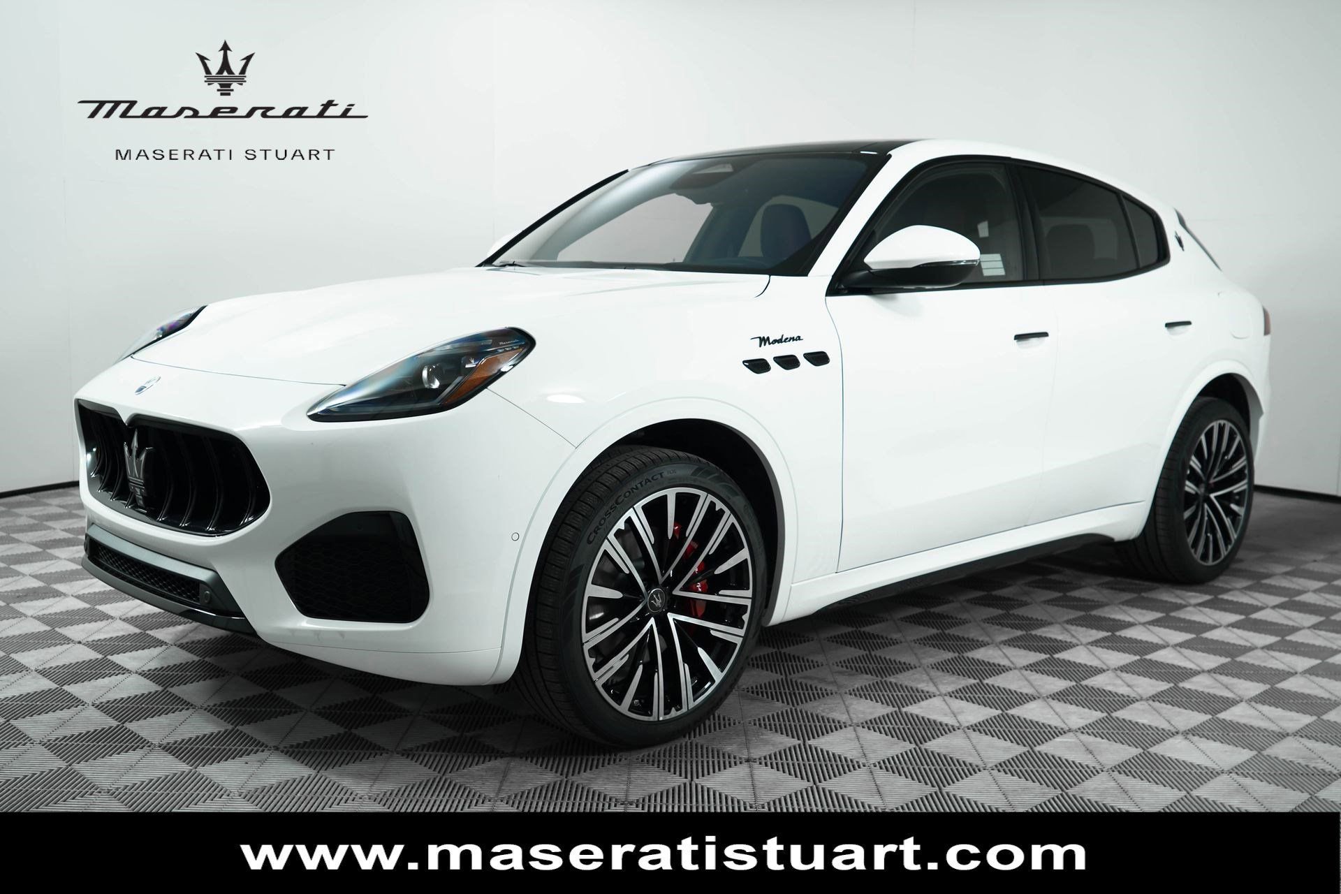 New 2025 Maserati Grecale Modena image 4