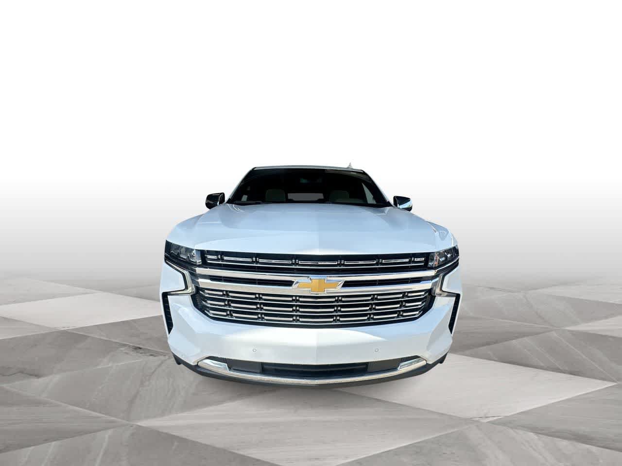Used 2024 Chevrolet Suburban Premier RWD image 3