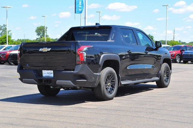 New 2025 Chevrolet Silverado EV LT image 3