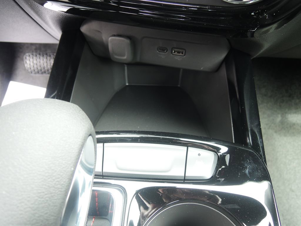 New 2026 Chevrolet Trax RS w/ Driver Confidence Package FWD image 20