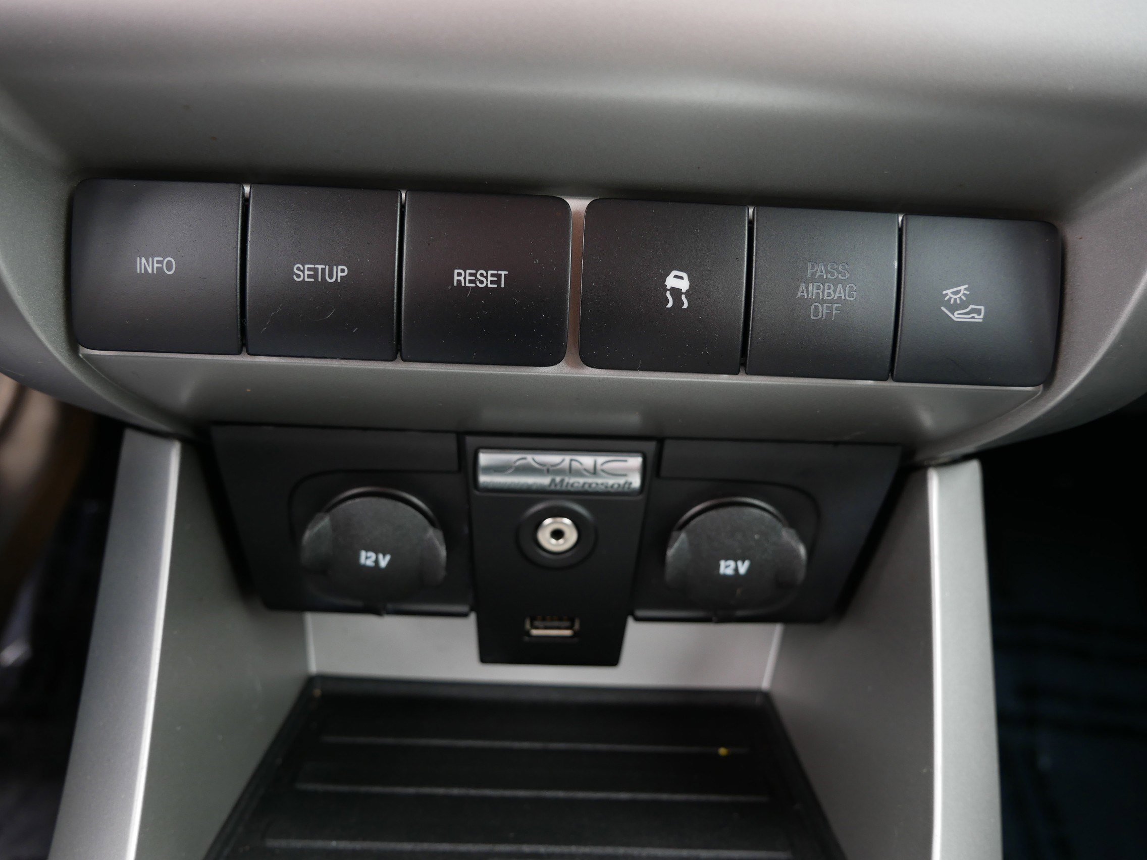 Used 2011 Ford Focus SEL FWD image 31
