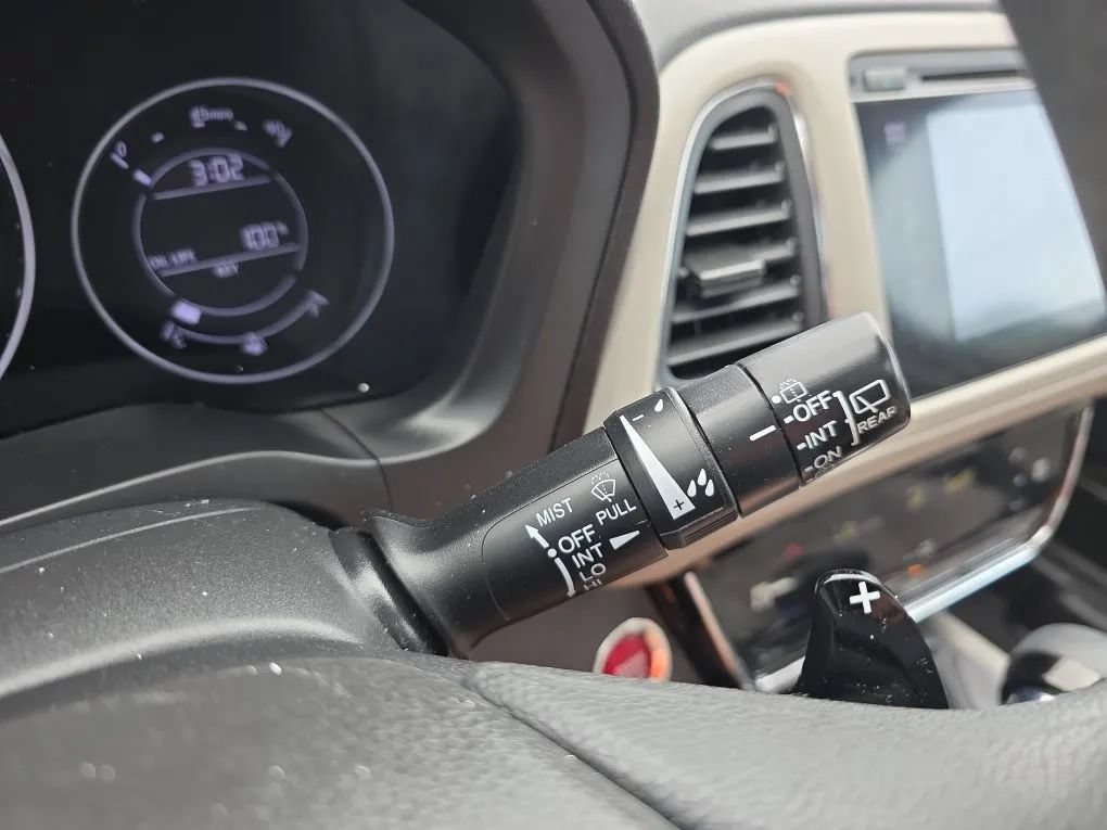 Used 2018 Honda HR-V EX image 22