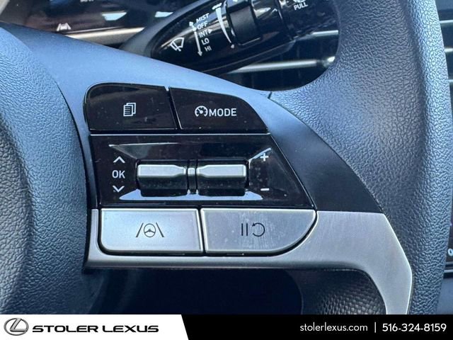 Used 2023 Hyundai Elantra SEL w/ Preferred Accessory Package FWD image 25