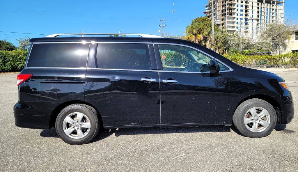 Used 2016 Nissan Quest SV FWD image 5