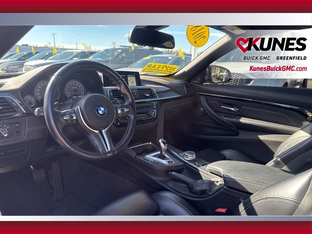 Used 2018 BMW M4 Convertible image 18