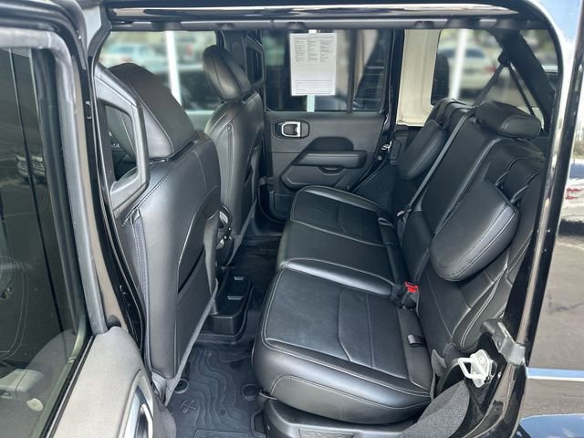 Used 2022 Jeep Wrangler Unlimited Sahara AWD/4WD image 23