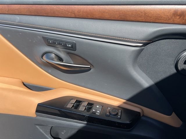 Used 2023 Lexus ES 350 w/ Premium Package image 21
