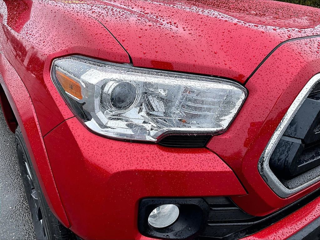 Used 2023 Toyota Tacoma SR5 AWD/4WD image 33