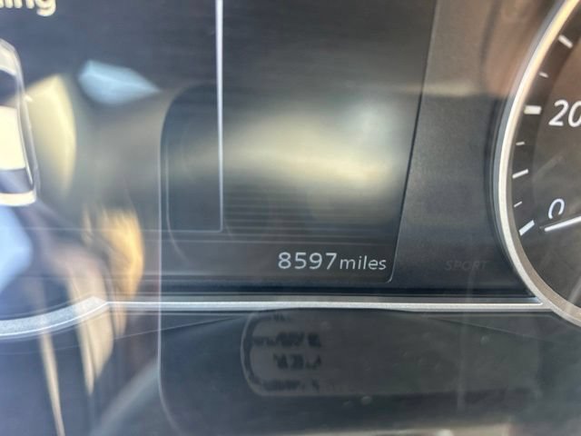 Used 2025 Nissan Versa SV FWD image 11