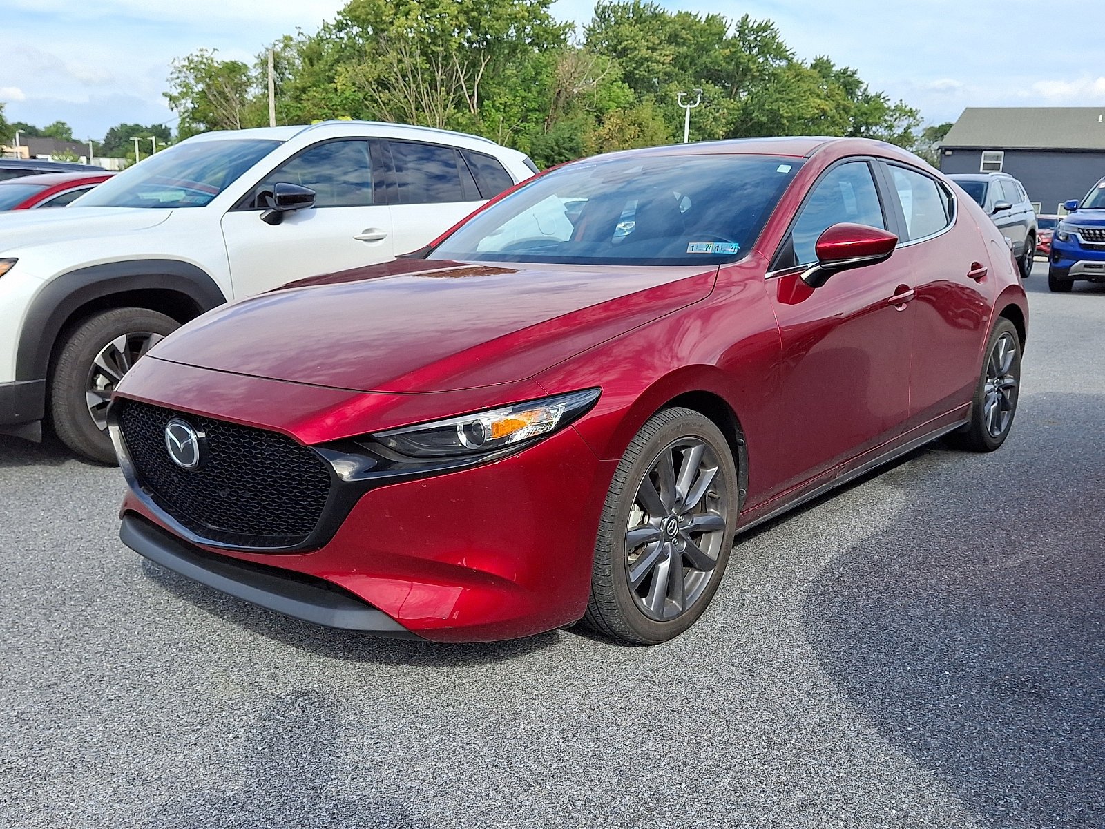 Used 2022 MAZDA MAZDA3 s FWD image 2