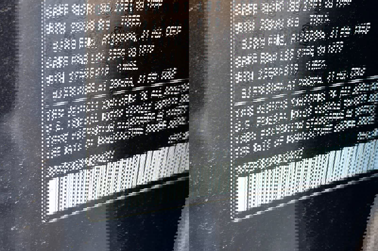 Used 2023 Volkswagen Taos SEL image 31