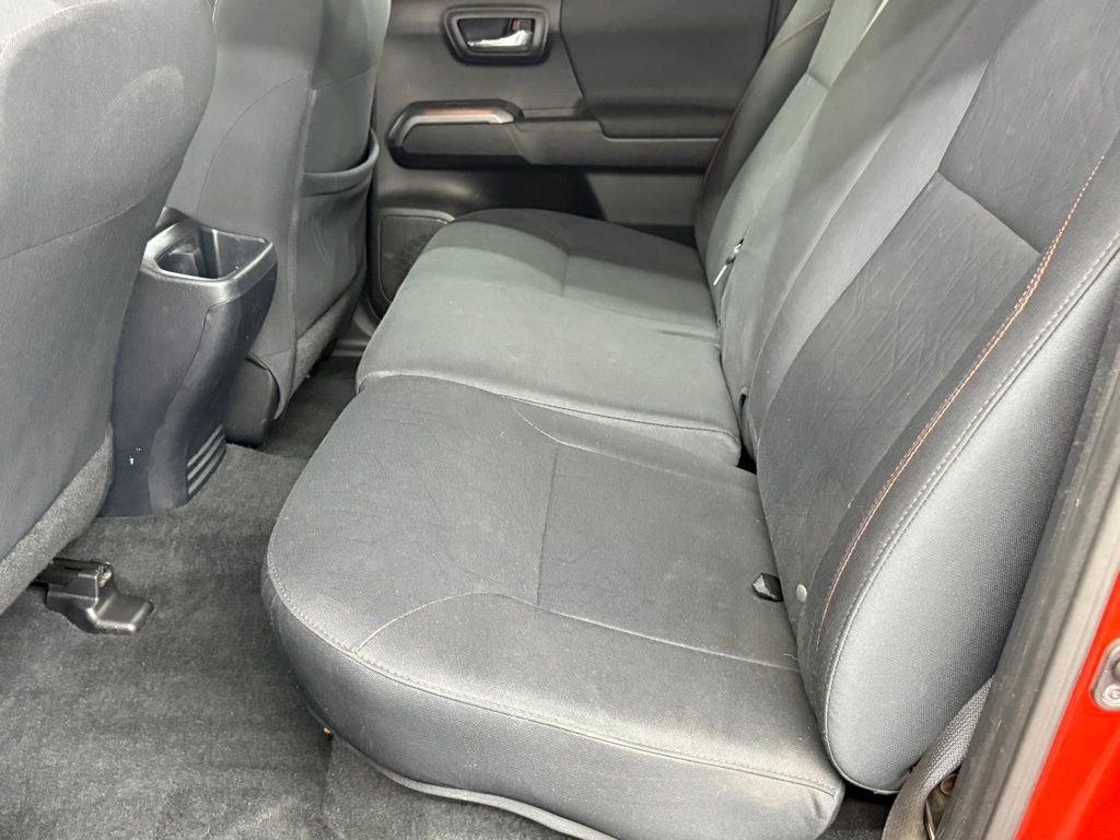 Used 2018 Toyota Tacoma TRD Sport image 37