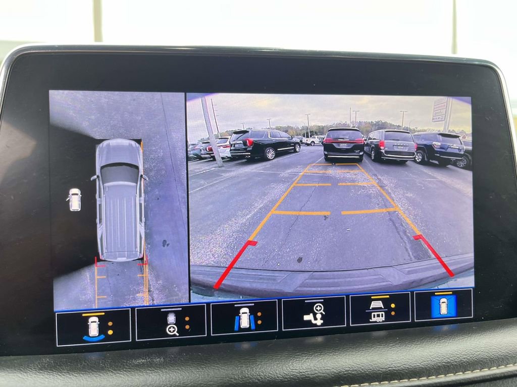 Used 2021 Chevrolet Suburban Premier w/ Premium Package image 21