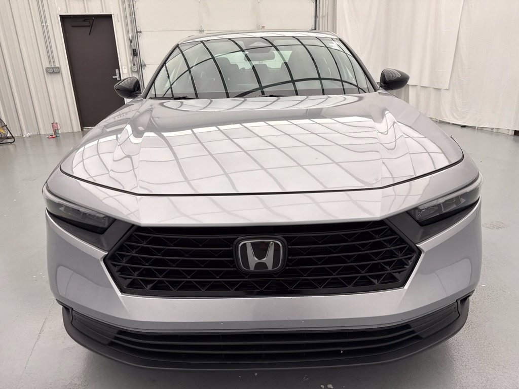 Used 2024 Honda Accord Sport image 2