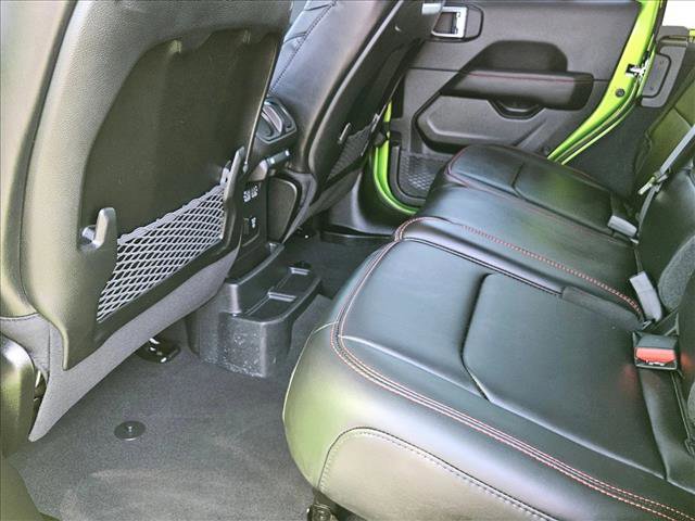 Used 2025 Jeep Wrangler Unlimited Rubicon AWD/4WD image 25