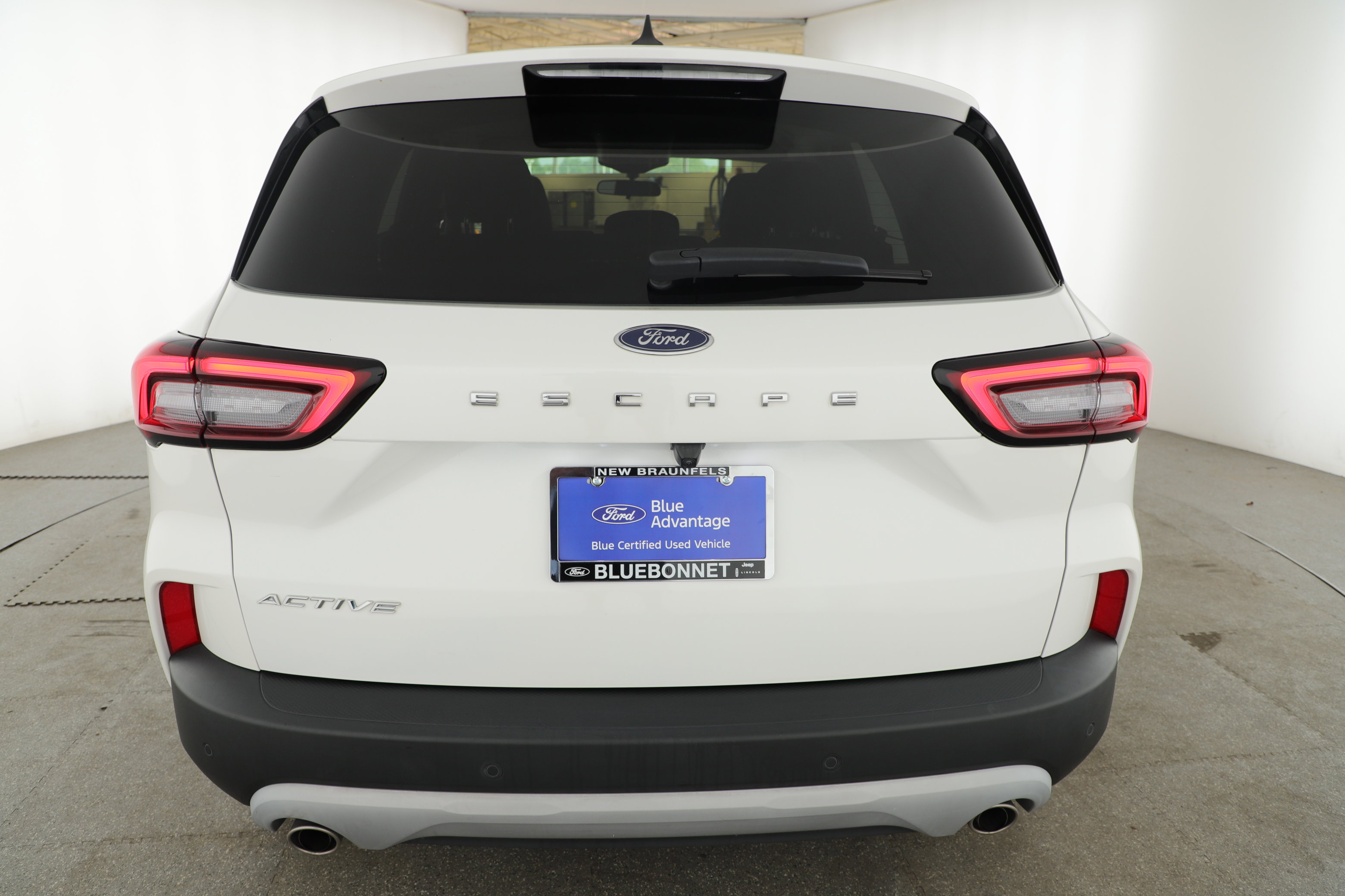 Used 2023 Ford Escape Active w/ Tech Pack #1 FWD image 4