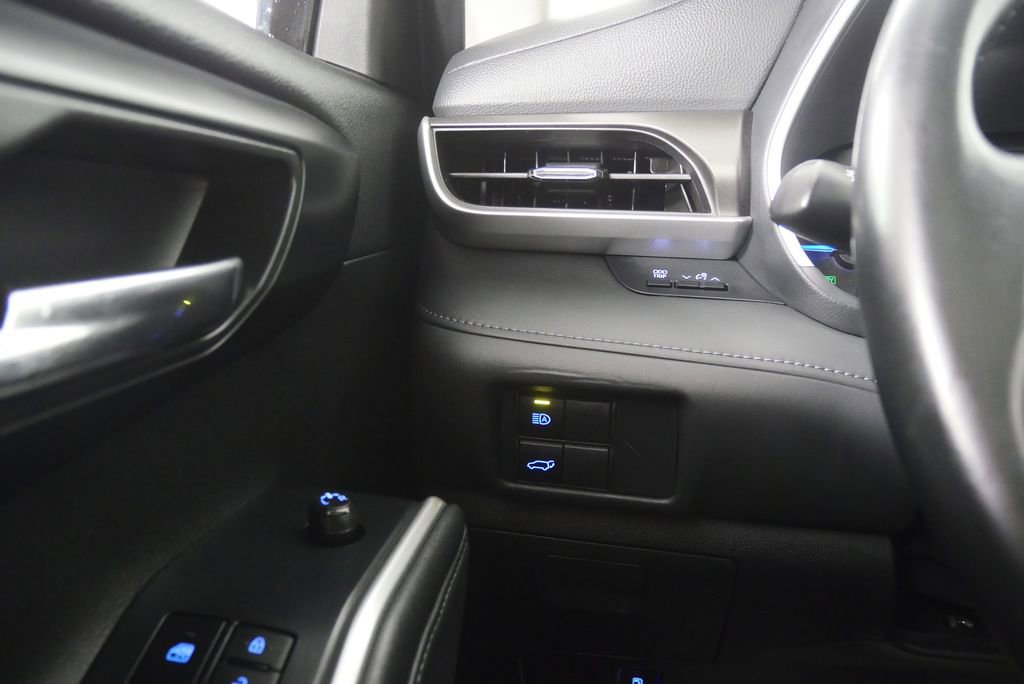 Used 2022 Toyota Highlander XLE image 24