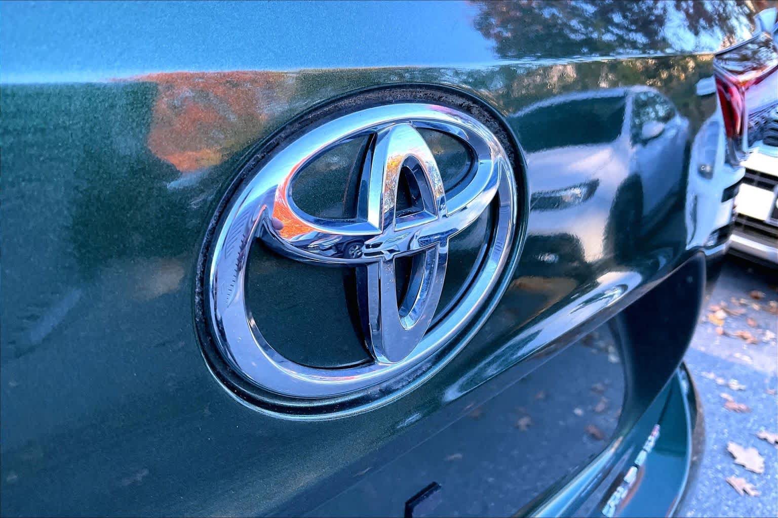 Used 2023 Toyota Highlander XLE AWD/4WD image 30