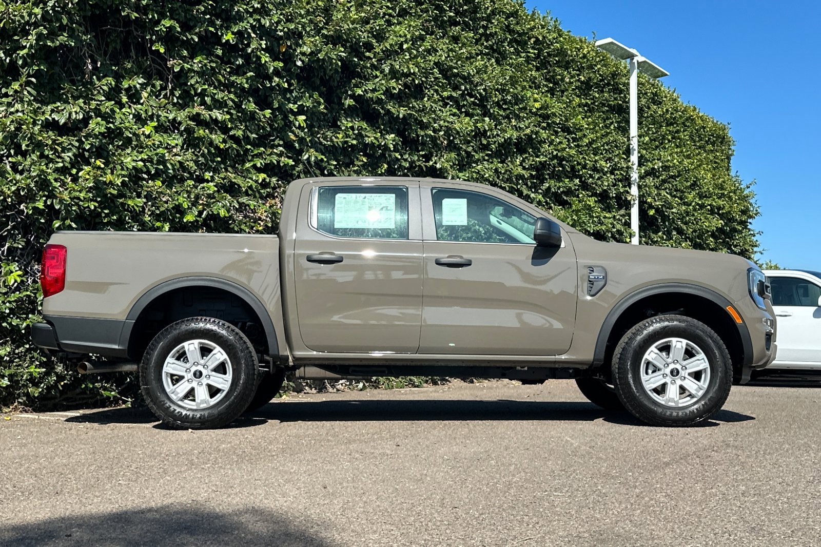 New 2025 Ford Ranger XL image 3