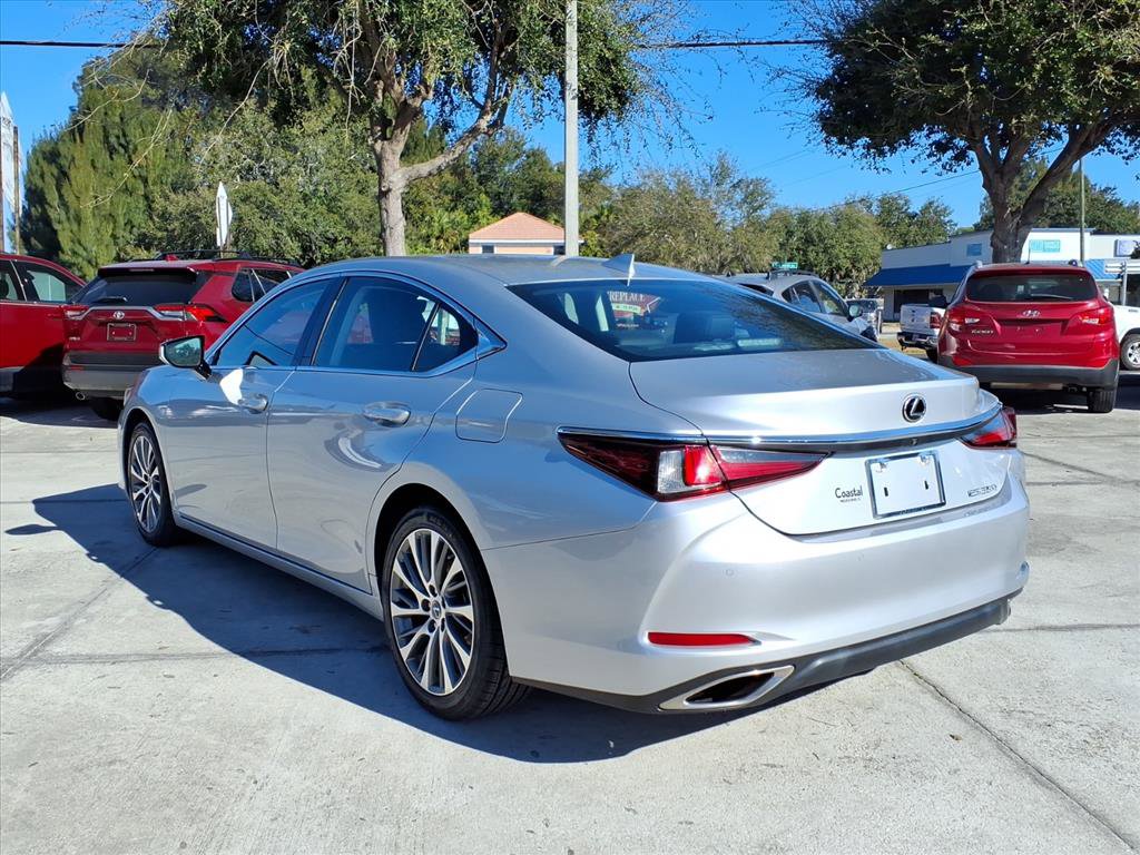 Used 2019 Lexus ES 350 w/ Premium Package image 6
