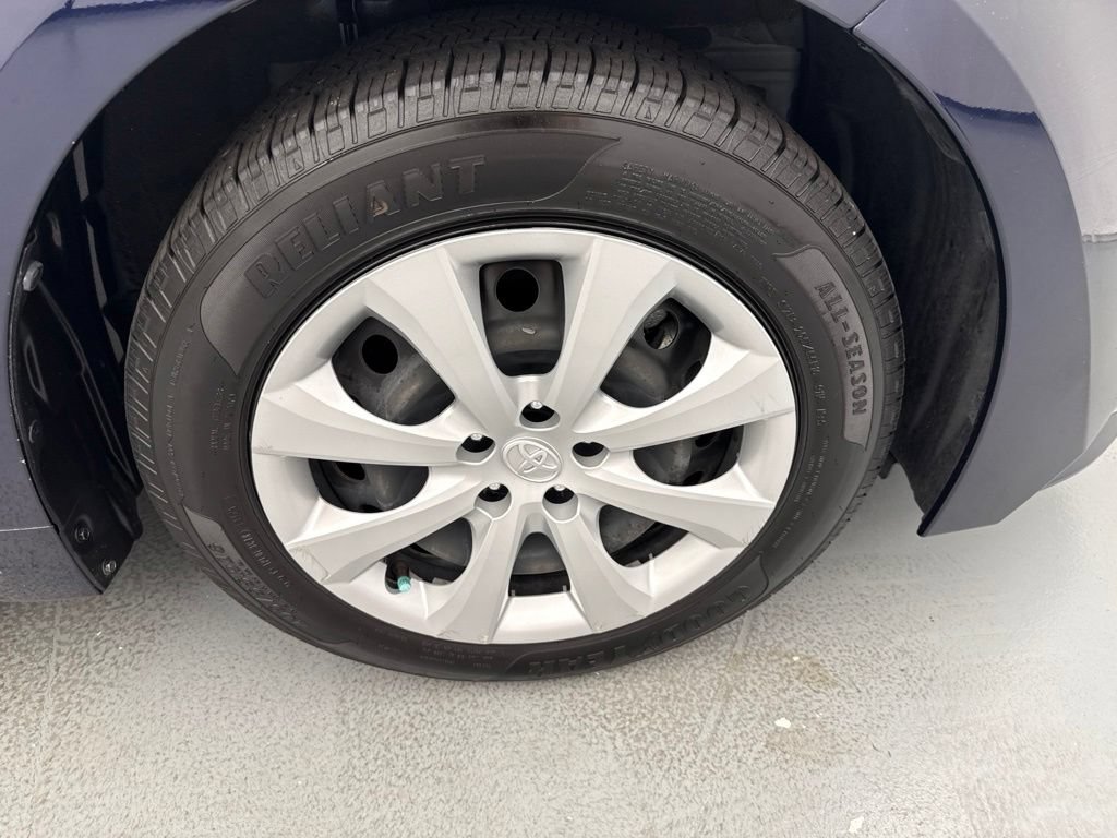 Used 2023 Toyota Corolla LE FWD image 17