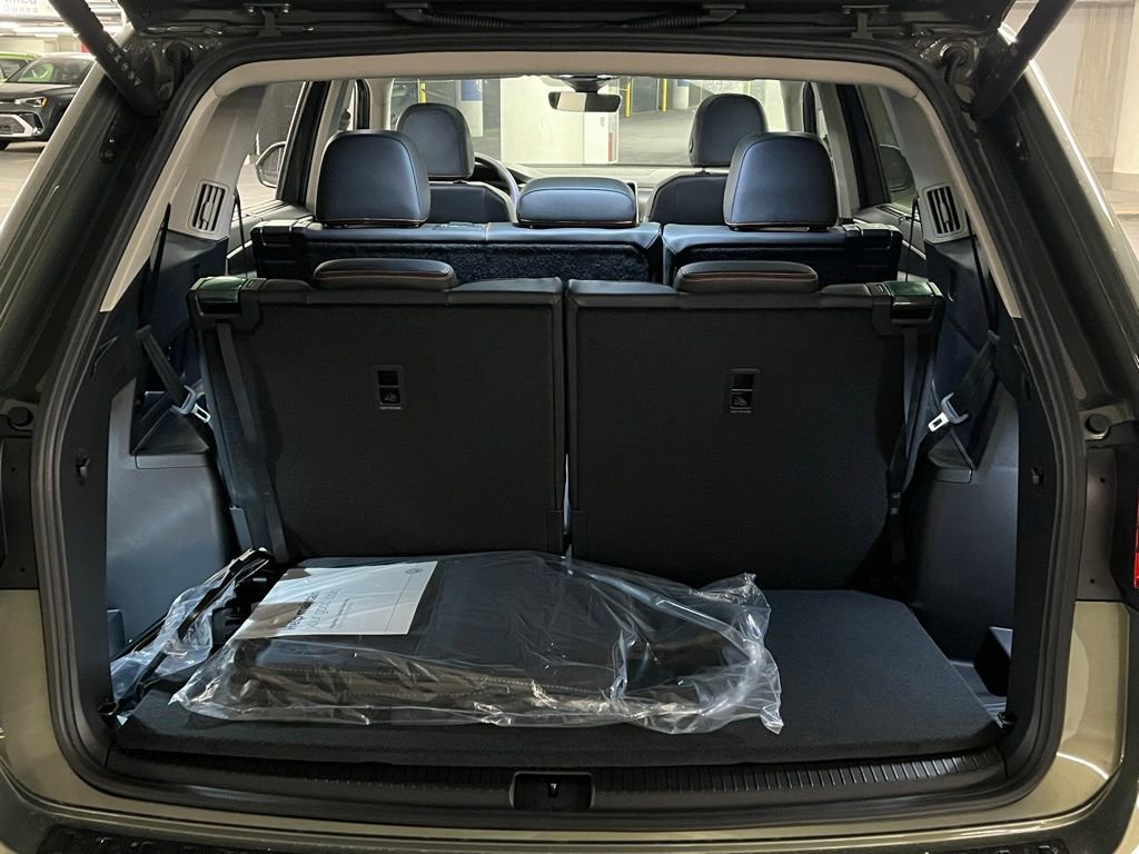 New 2026 Volkswagen Atlas Peak Edition AWD/4WD image 40