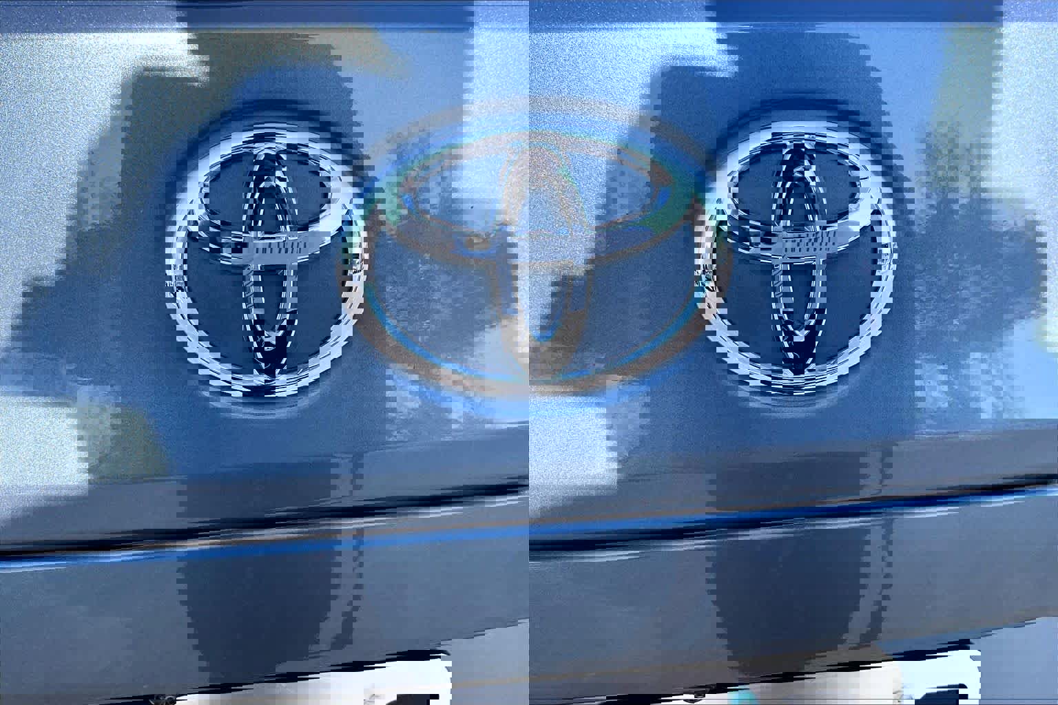 Used 2025 Toyota Corolla Cross XLE w/ Convenience Package image 31