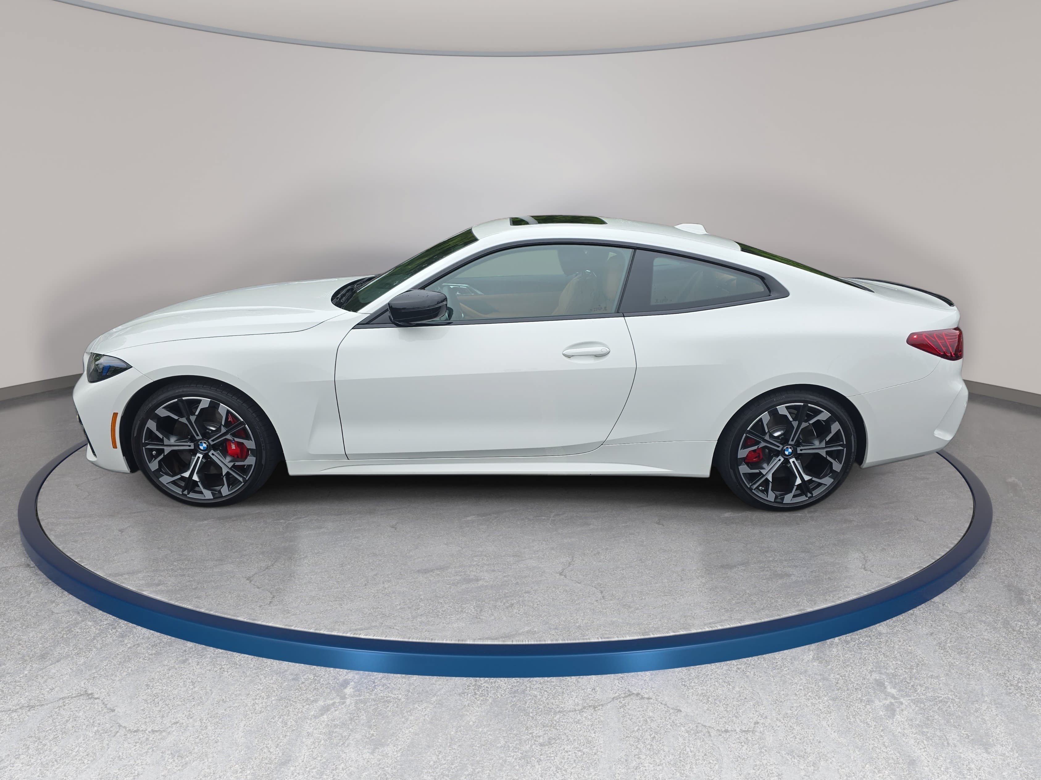 Used 2026 BMW 430i Coupe w/ M Sport Package RWD image 8